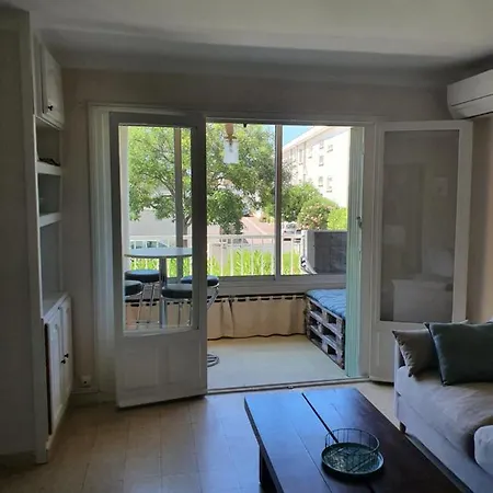 Appartement Joli T2 Bord De A 2mn Du Marche De Sanary Six-Fours-les-Plages
